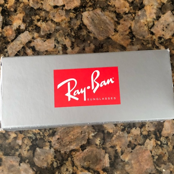 Ray Bans - Picture 2 of 5